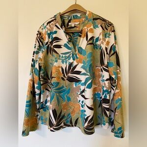 Chico’s Size 2 (Large) Long Sleeve Pullover Top